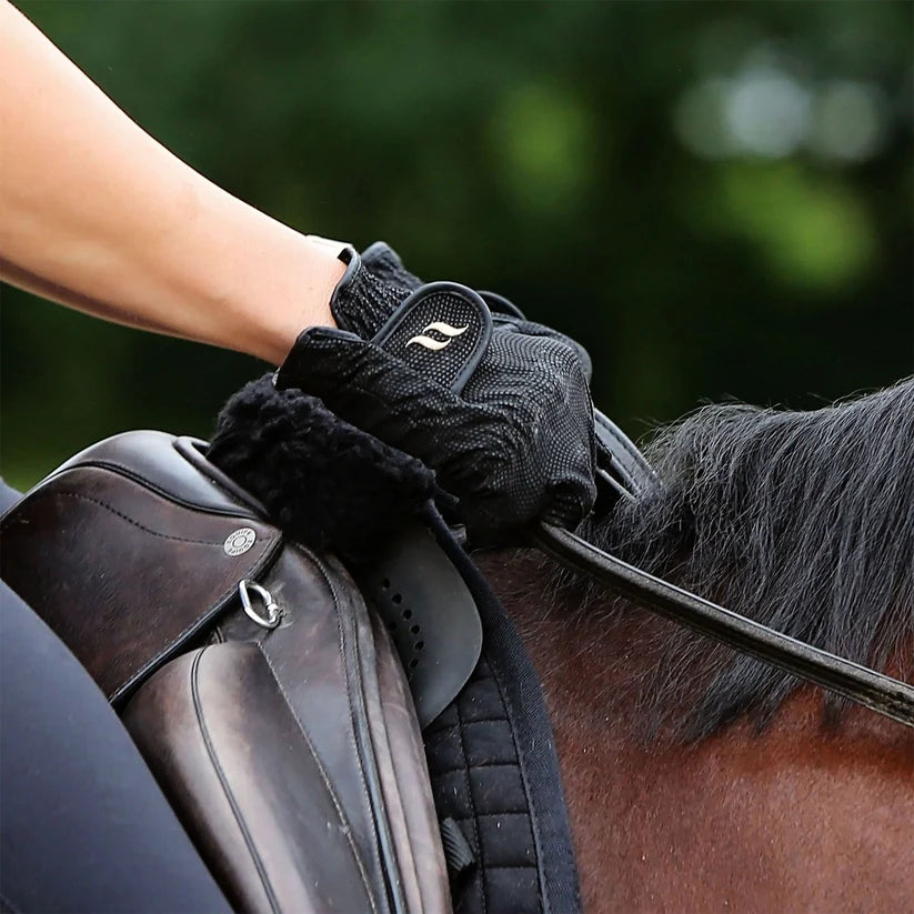 Back on Track, ridehandsker, sort